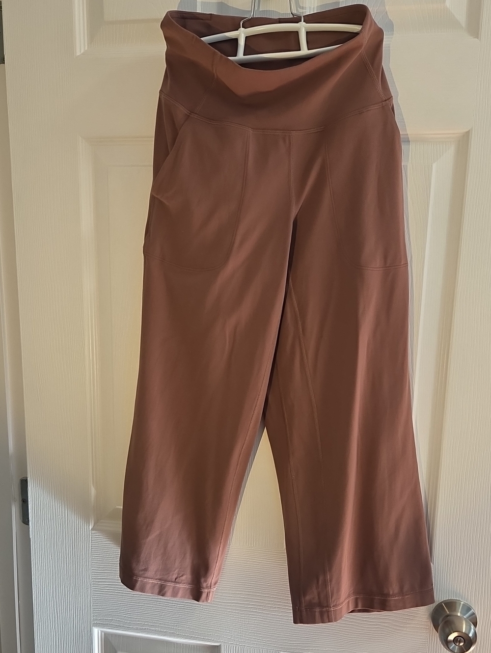 Lululemon Align Wide-Leg High-Rise crop In Cocoa